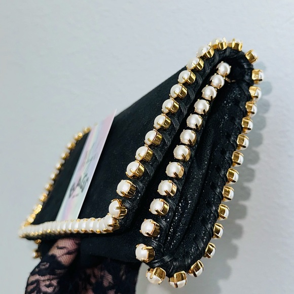Stella McCartney: Pearl Shimmer Vegan Leather Falabella Crossbody Clutch Bag - Picture 8 of 16